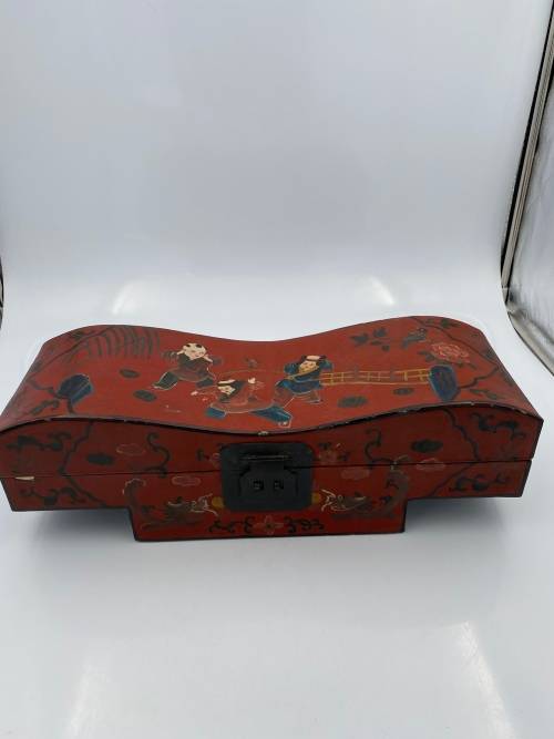 LARGE 48CM DECORATIVE BOX HIGHLY DETAILED!!!!!