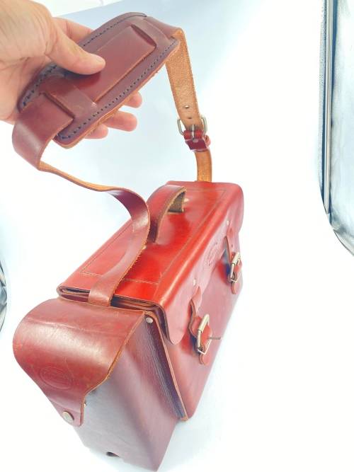 GENUINE LEATHER LARGE BAG 42CM !!