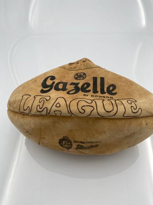 VINTAGE GAZELLE BY DOWSON LEAGUE LEATHER RUGBY BALL!!!!