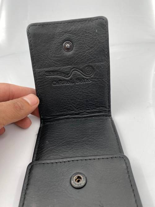 CARROL BOYES GENUINE LEATHER!!!!