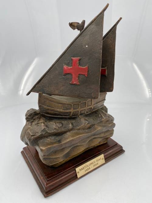 BRONZE BORTOLOMUE DIAS 1488-1988 SHIP SOLID 24CM TALL !!!!