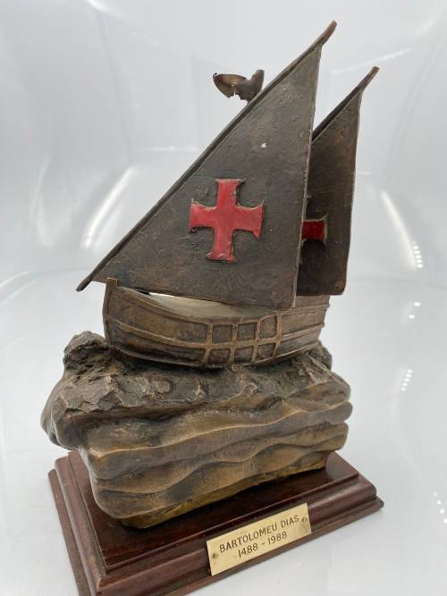 BRONZE BORTOLOMUE DIAS 1488-1988 SHIP SOLID 24CM TALL !!!!