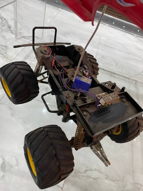 RARE LARGE VINTAGE TAMIYA MIDNIGHT PUMPKIN RC CAR NOT TESTED AND NO REMOTE !!!