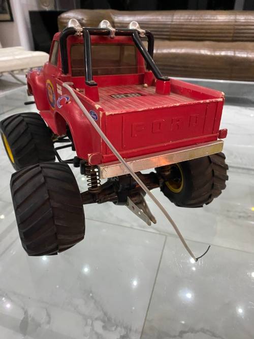 RARE LARGE VINTAGE TAMIYA MIDNIGHT PUMPKIN RC CAR NOT TESTED AND NO REMOTE !!!