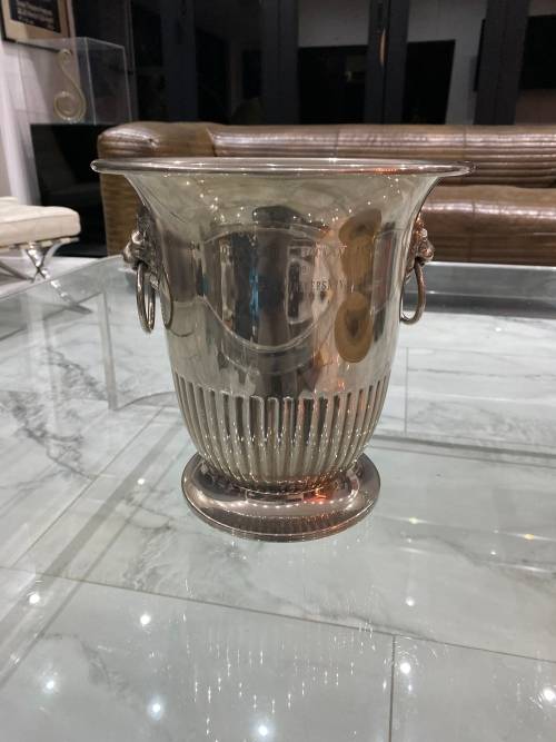 Silver plated champagne cooler 25cm tall !!!