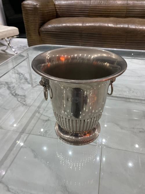 Silver plated champagne cooler 25cm tall !!!