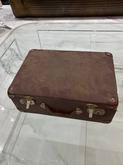 Collection of vintage legos bid for all as seen on pictures on case included!!!!