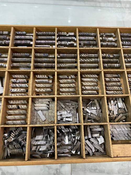 Massive collection of type letter  press massive collection bid for all !!!
