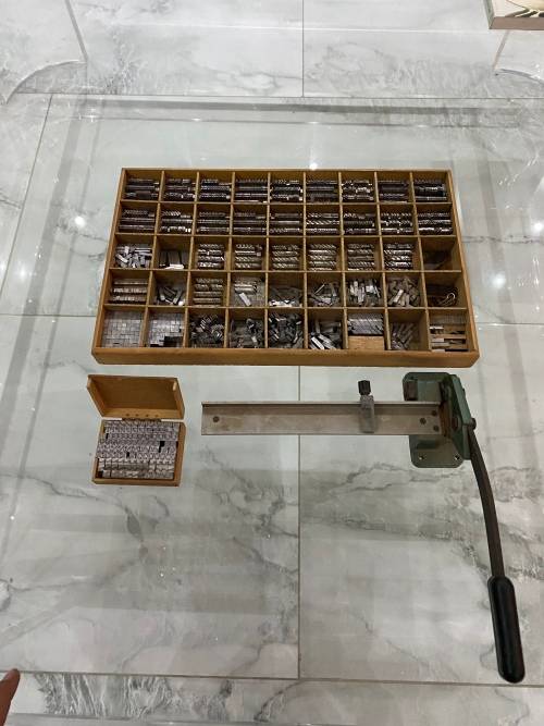 Massive collection of type letter  press massive collection bid for all !!!