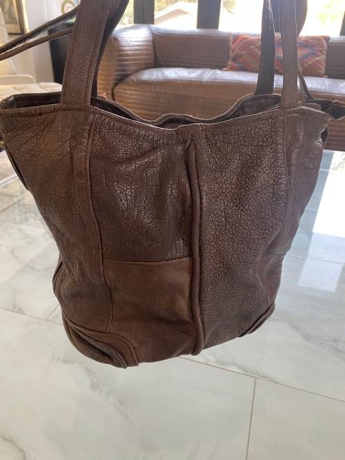 LARGE LEATHER BAG !!!