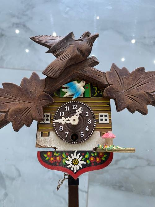 Mini clock with spares as seen on pictures!!!