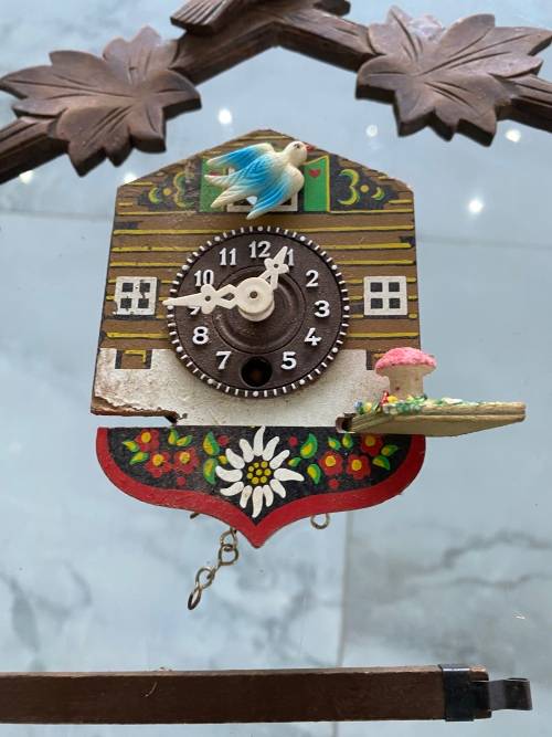 Mini clock with spares as seen on pictures!!!