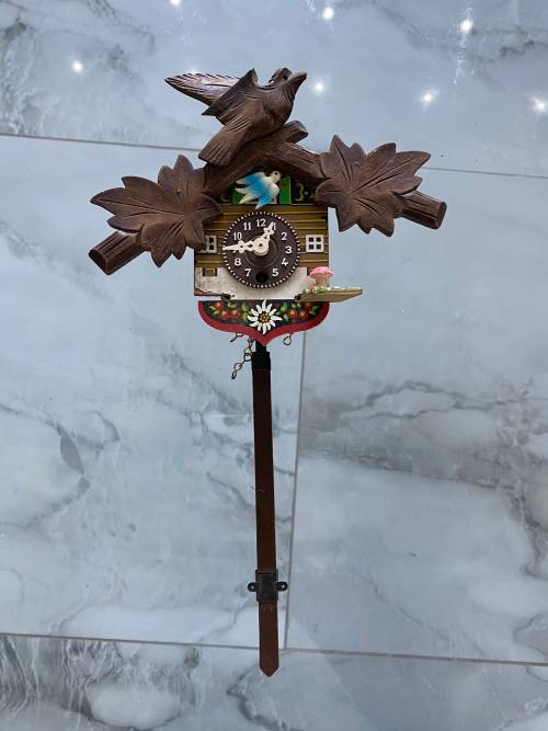 Mini clock with spares as seen on pictures!!!