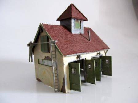 H0/00 Farm Garage