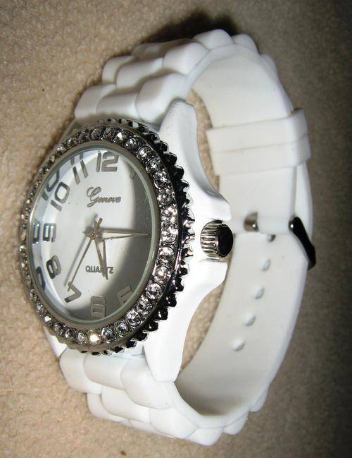 BUY 1 - GET 1 FREE - Beautiful Crystal, Rhinestone Watch in WHITE/BLACK