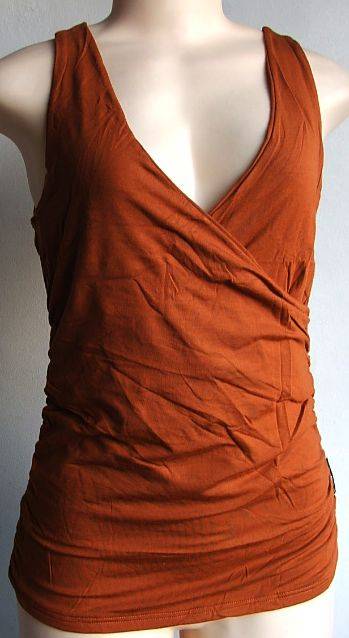 Lovely Cotton Top.  Sizes available: 32 to 36