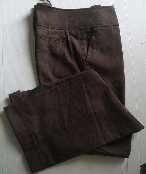 Ladies Brown Pants.. Size 34