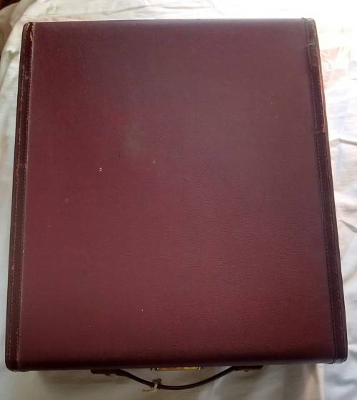 Antique Olivetti 40 Typewriter. Nick Condition