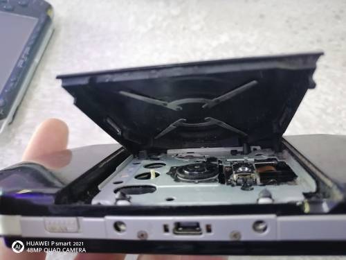 Read First : PSP Game Console - Working - no battery - no charger