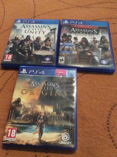 Ps4 Assassins Creed bundle (Unity,Creed Syndicate,Origins)