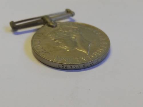 War Medal 1939-1945 : World War 2 - Awarded 234758 C. V. D. W Kleyn