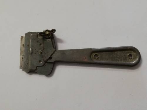 Red devil Jak Nife No 13