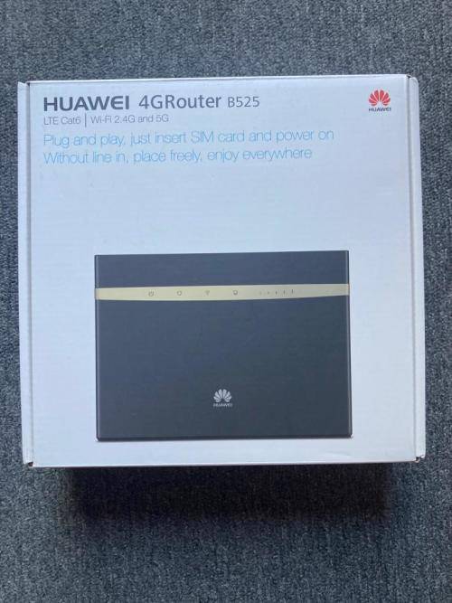 *Pristine Condition* Huawei 4G router