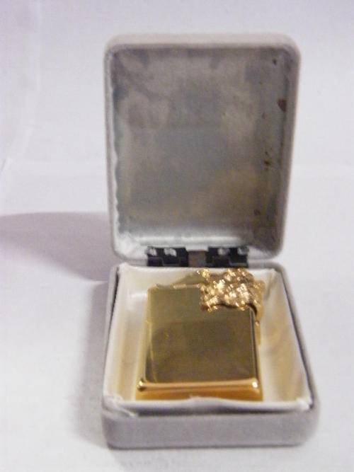 GENUINE ZIPPO - HORSE HEAD PIECE...