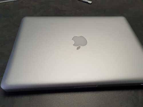 Apple MacBook Pro 13.3` | Core i5 | 4GB RAM | 500GB HDD | Quick Delivery
