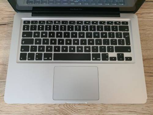 Apple MacBook Pro 13.3` | Core i5 | 4GB RAM | 500GB HDD | Quick Delivery