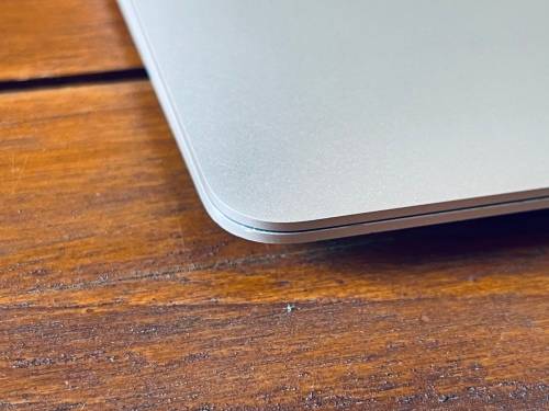 13-inch MacBook Air (Retina, 2018, 128GB SSD, 8GB RAM) Quick Delivery