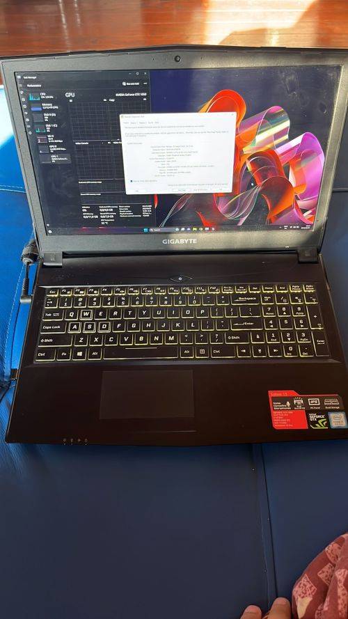 Gigabyte Sabre 15 | Core-i7 | 256GB + 512GB | 16GB RAM | GTX1050 | R30 Delivery
