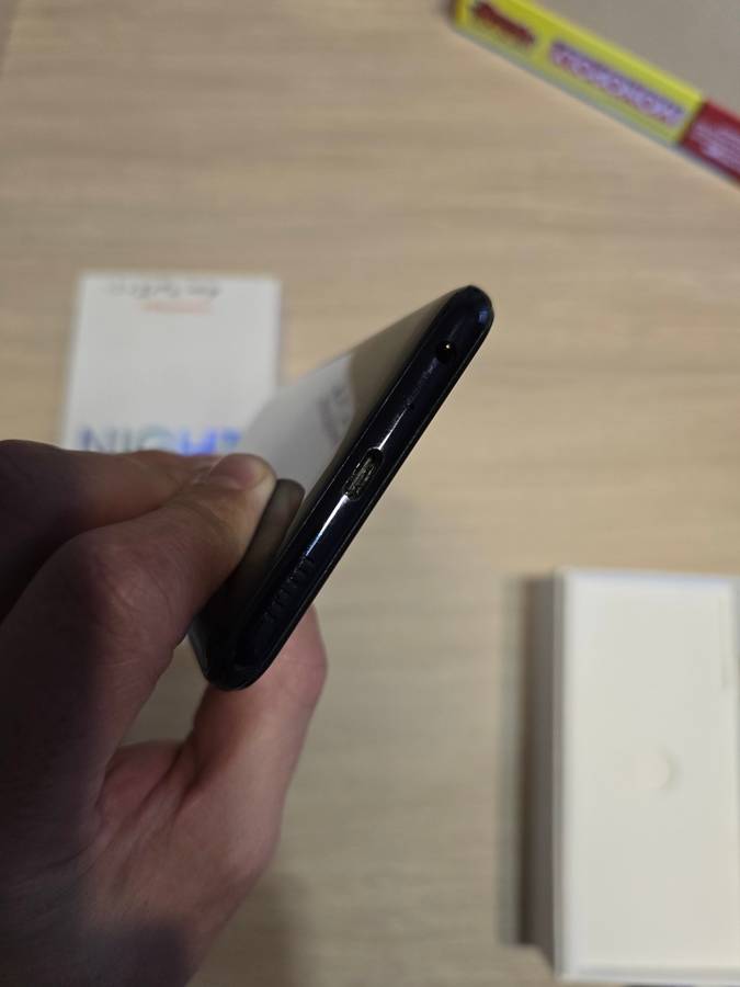 Hisense Infinity H50 | 128GB | Blue Black | Midnight Black