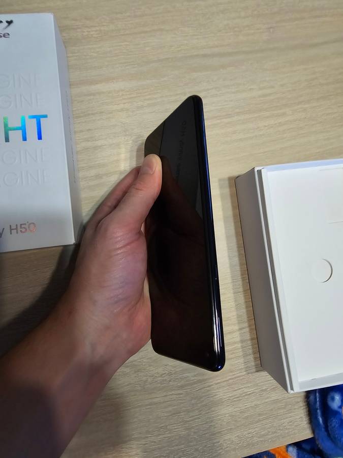 Hisense Infinity H50 | 128GB | Blue Black | Midnight Black