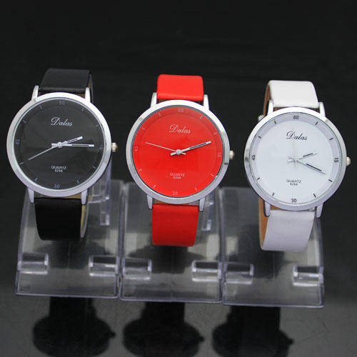 CLASSIC Fashion Wrist Watches