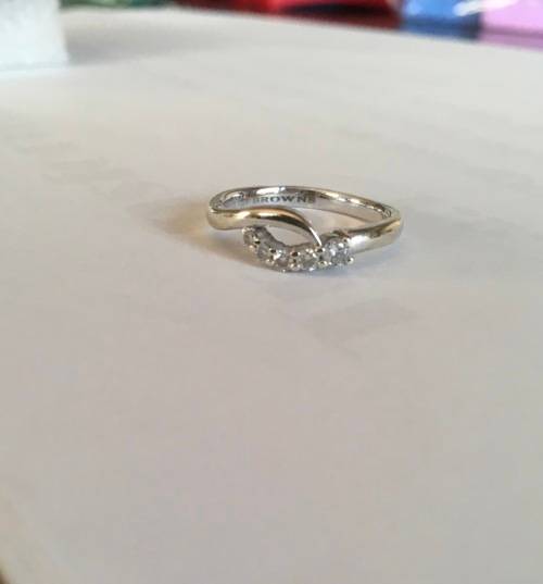 BROWNS 9k White Gold Diamond Ring and 18k Pendant Set - Certificate Included