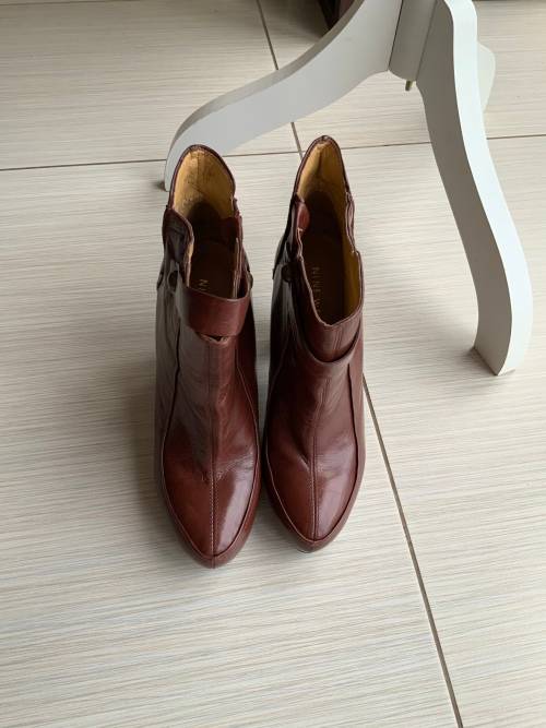 NINE WEST LEATHER BOOTS