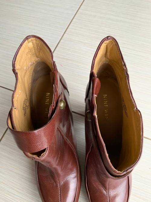 NINE WEST LEATHER BOOTS