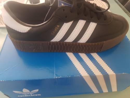 ADIDAS SAMBA SHOES - Size 5 UK / 38 EUR / 6 1/2 US