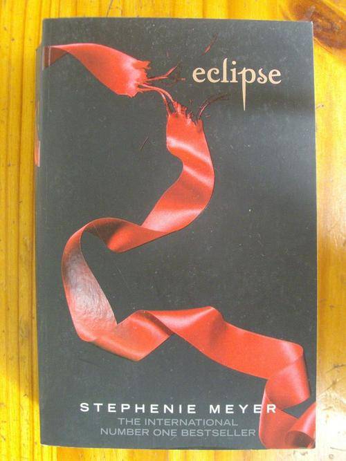 STEPHENIE MEYER - ECLIPSE