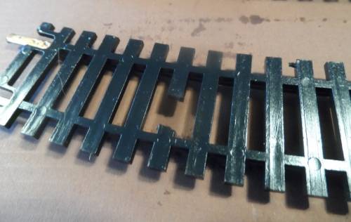 LIMA  HO RAILWAY  TRACKS 3 X N3030 CURVES WITH POWERCLIPS