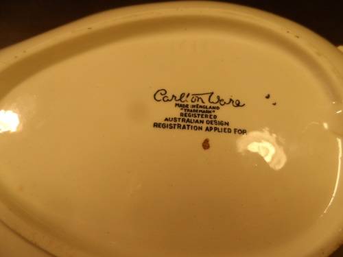 CARLTONWARE LEAF DISH AUSTRALIAN DESIGN