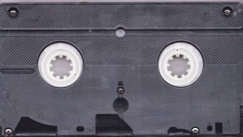 VHS CASSETTE : ` DELIVERANCE `  A JOHN BOORMAN FILM  STARRING JON VOIGHT,BURT REYNOLDS