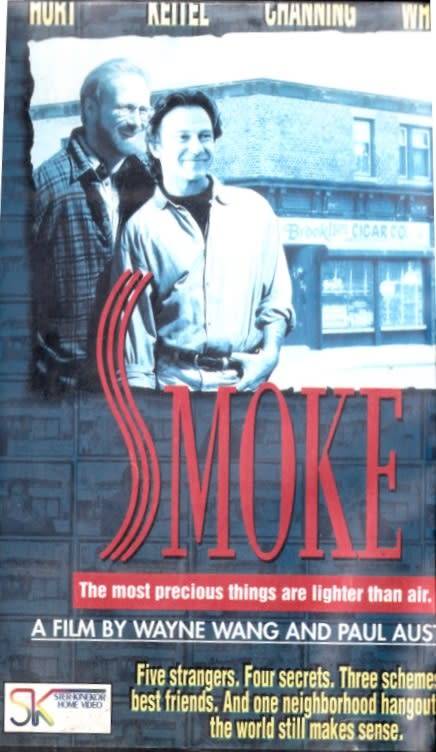 VHS CASSETTE : ` SMOKE  ` 1995 FILM BY WAYNE WANG , STARRING   HARVEY KEITEL , WILLIAM HURT