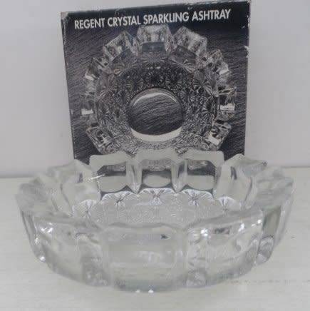VINTAGE REGENT CLEAR-CUT, SPARKLING , LEAD CRYSTAL ASHTRAY  NEW  IN THE ORIGINAL PACKAGING BOX