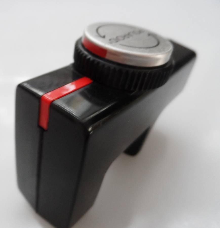 POLAROID 2326 SELF TIMER FOR ONE STEP BUTTON, INSTANT FILM CAMERA second hand ,in good conditionj