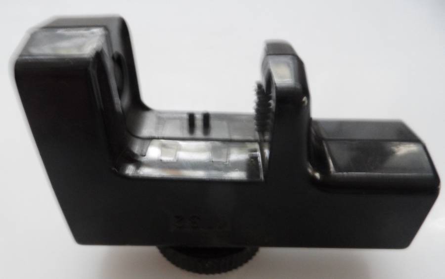 POLAROID 2326 SELF TIMER FOR ONE STEP BUTTON, INSTANT FILM CAMERA second hand ,in good conditionj