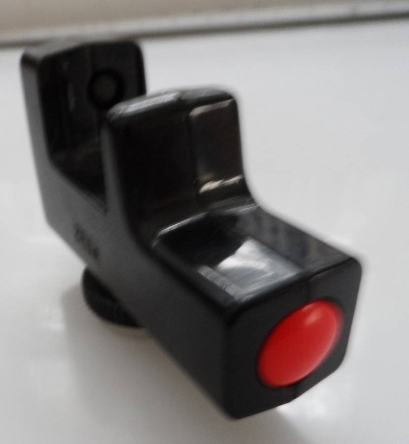 POLAROID 2326 SELF TIMER FOR ONE STEP BUTTON, INSTANT FILM CAMERA second hand ,in good conditionj