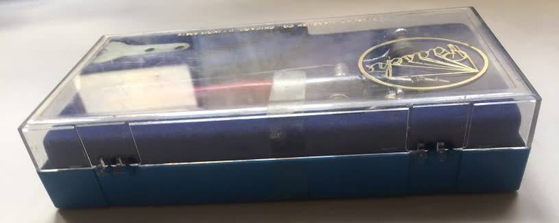 PAASCHE VINTAGE AIRBRUSH KIT IN ACRYLIC CASE