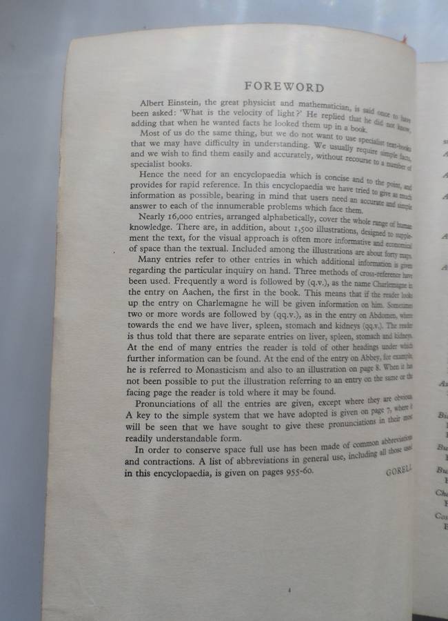 OLDHAMS  THE ILLUSTRATED ENCYCLOPAEDIA  VINTAGE HARD BOUND REPRINT 1960, 969 pages 20 pics fc 37 bw